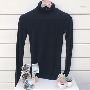 black turtleneck top
